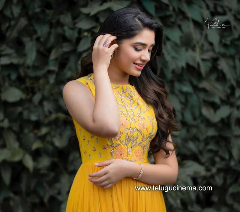 krithishetty stills 130122 001