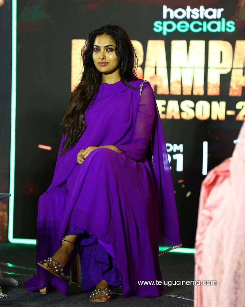 divi stills 210722 007