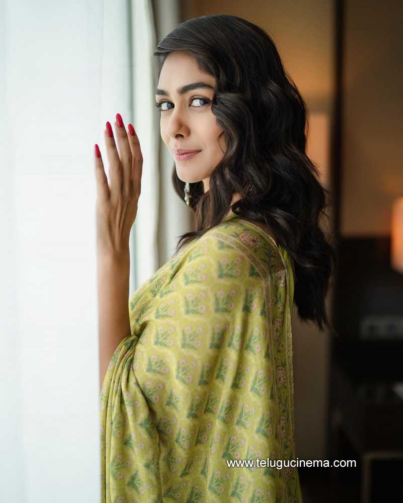 runalthakur stills 290722 002