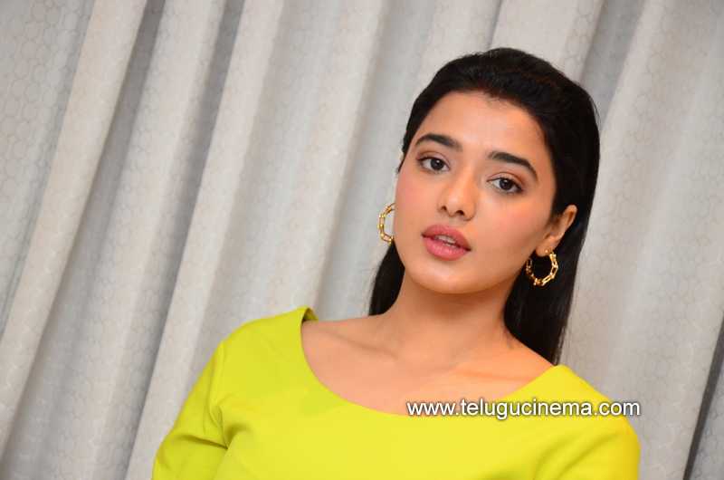 ketika stills 270822 003