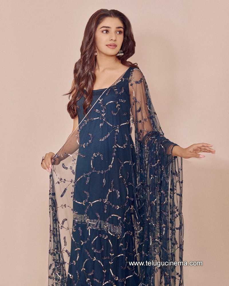 kritishetty stills 280922 001