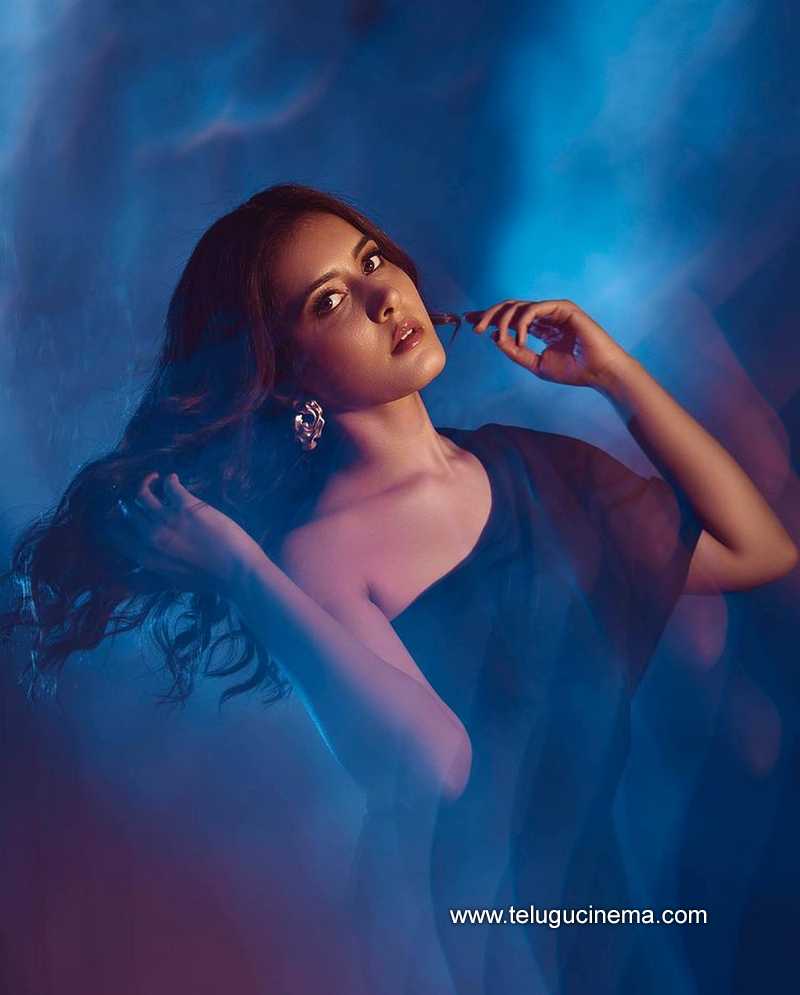 raashikhanna stills 26 11 22 003