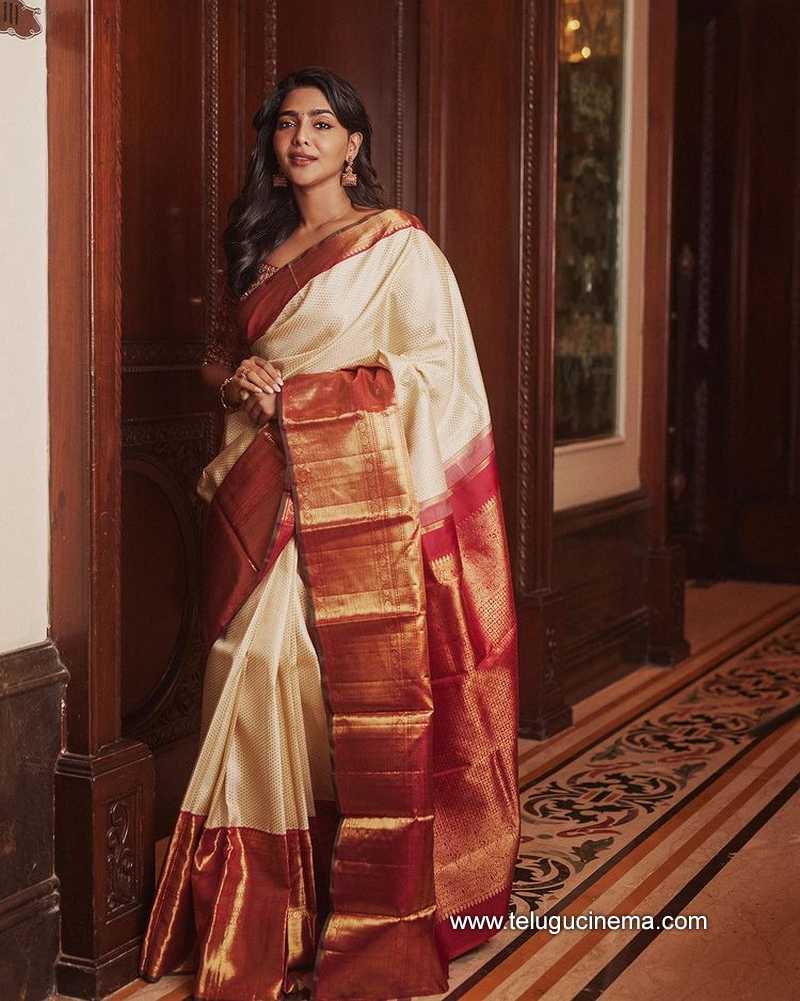aishwaryalaxmi stills 22 12 22 002