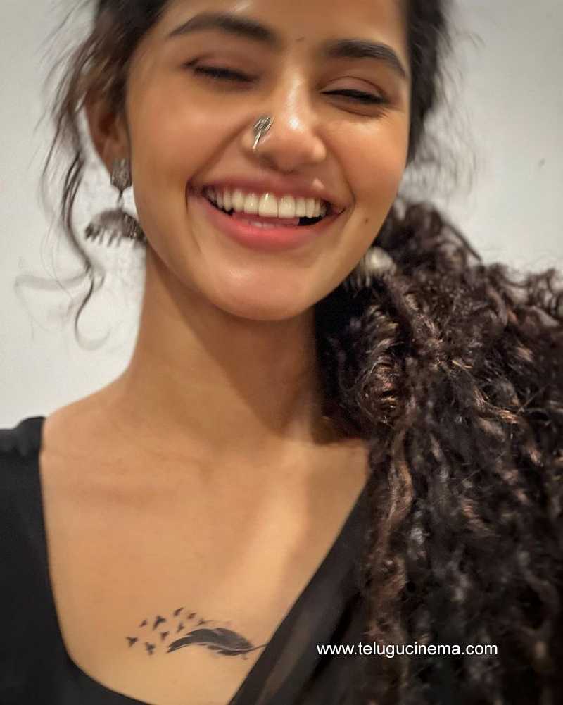 anupama stills 08 12 22 002