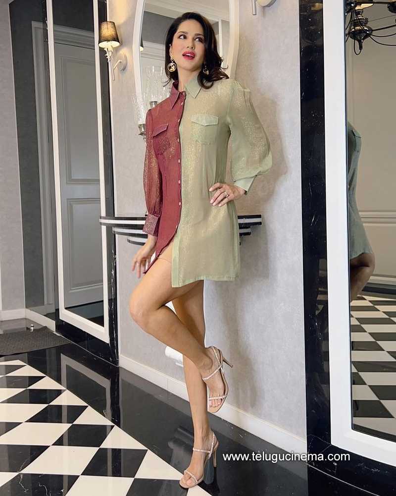 sunnyleone stills 250123 002