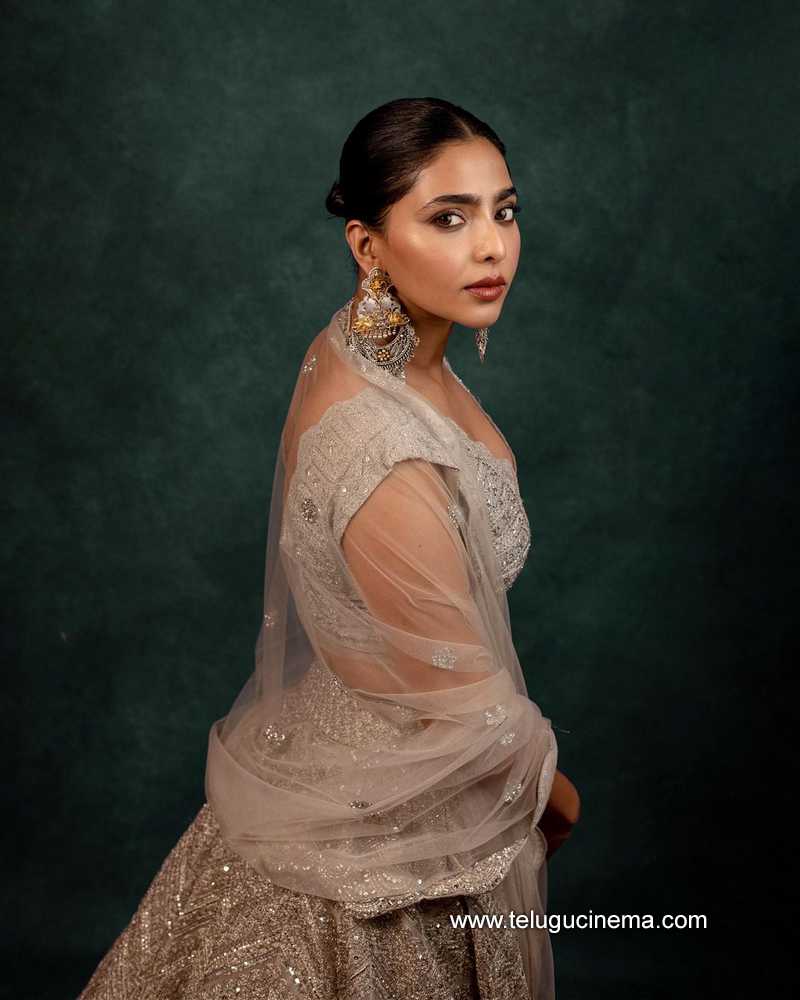 aishwarya stills 300323 003