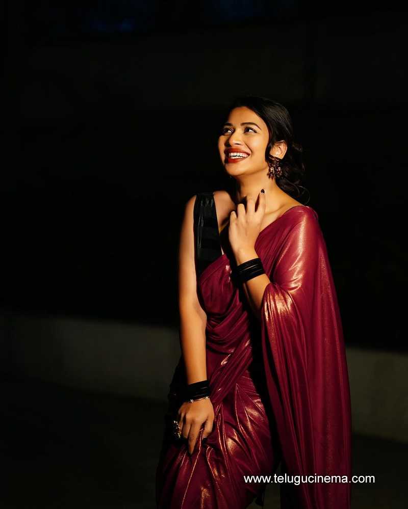 inaya stills 130124 003