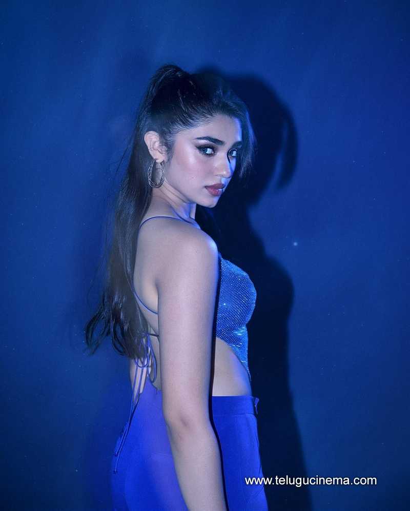 kritishetty stills 010124 004