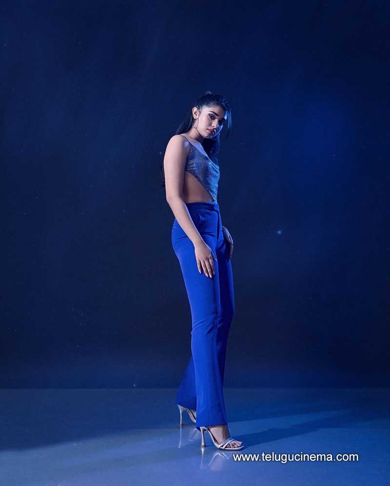 kritishetty stills 010124 006