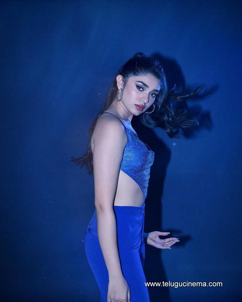 kritishetty stills 010124 009