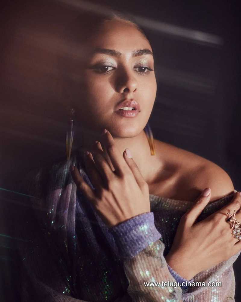 mrunalthakur stills 080124 003