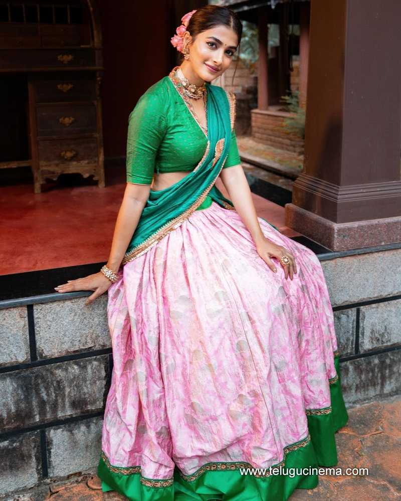 pooja stills 230124 001