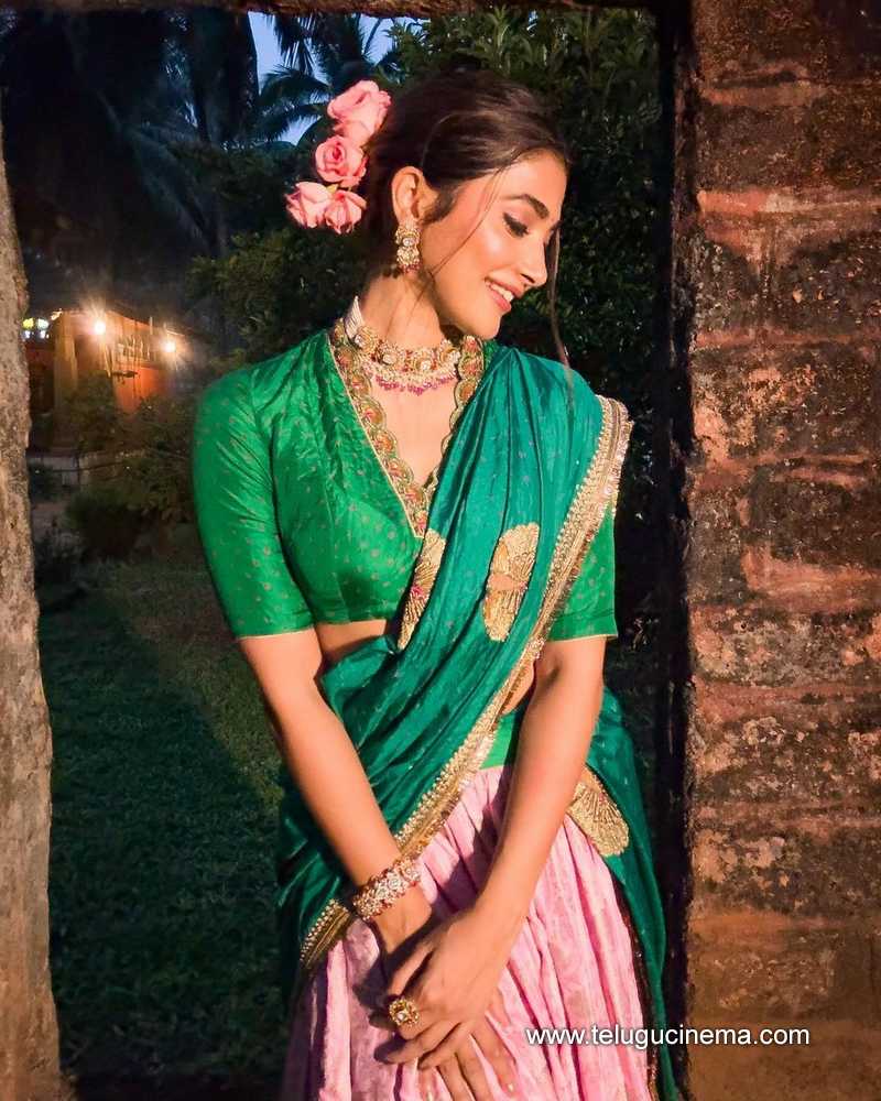 pooja stills 230124 002