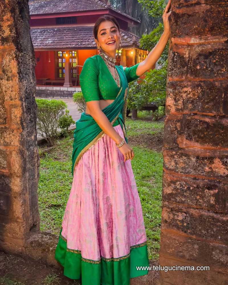 pooja stills 230124 003