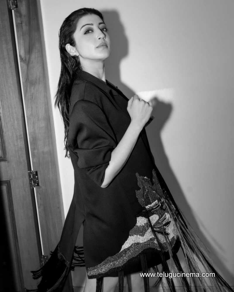 pranita stills 180124 003