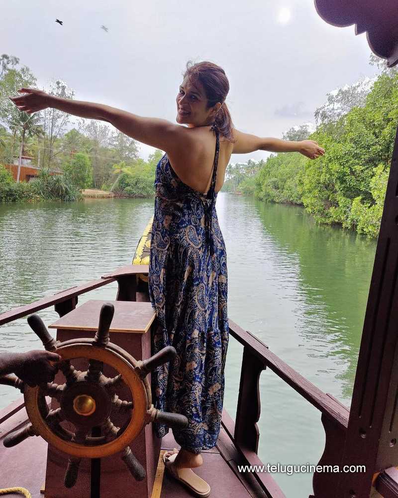 shraddhadas stills 040124 005