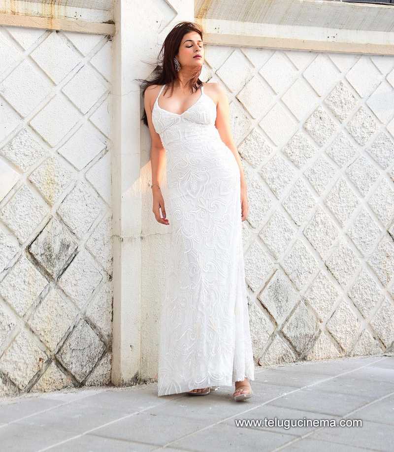 shraddhadas stills 220124 002