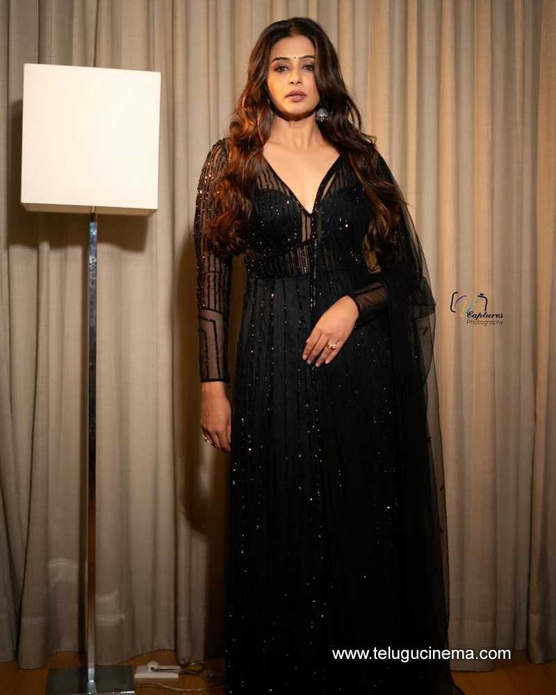 priyamani stills 02022400000007