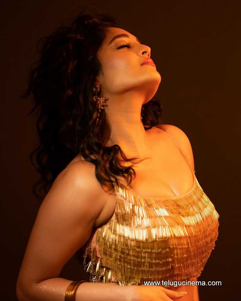 ritika stills 03022400000003