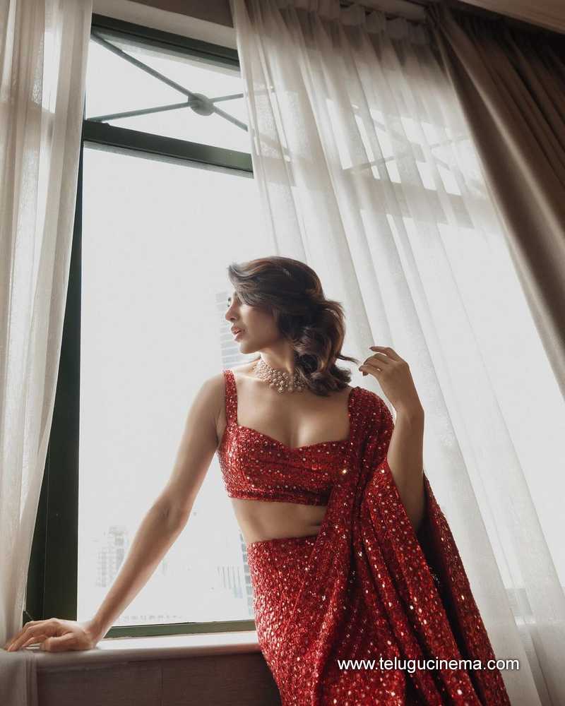 samantha stills 17022400000002 1