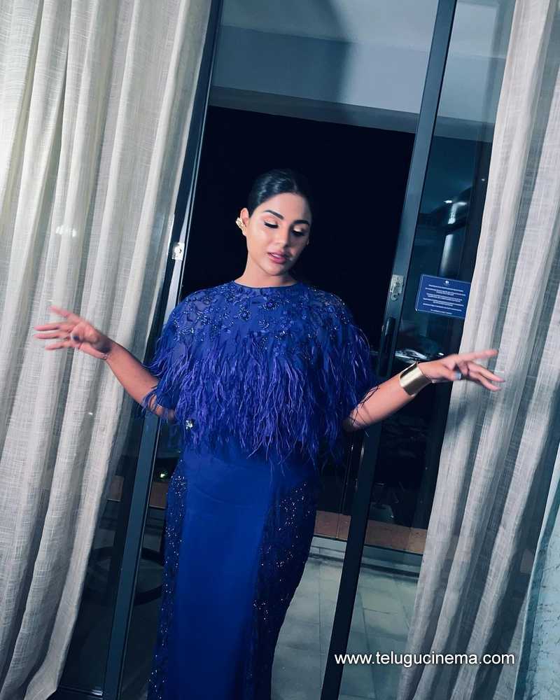 samyuktha stills 16022400000002