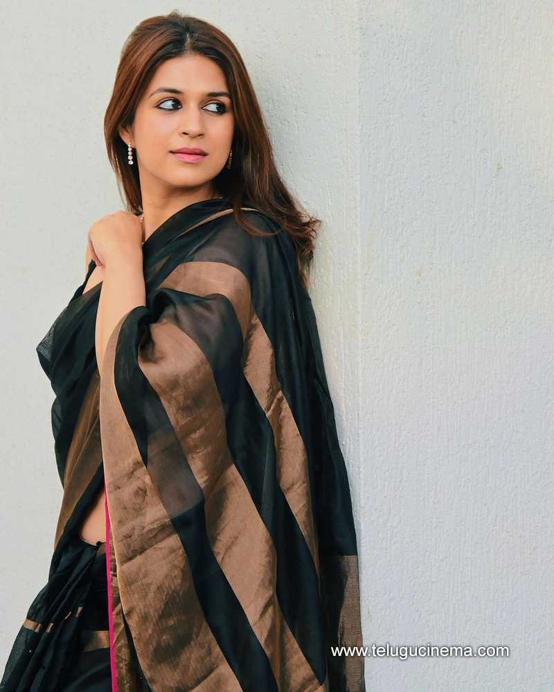 shraddhadas stills 02022400000004