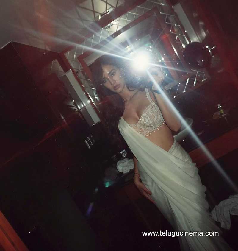 dishapatani stills 13032400000003