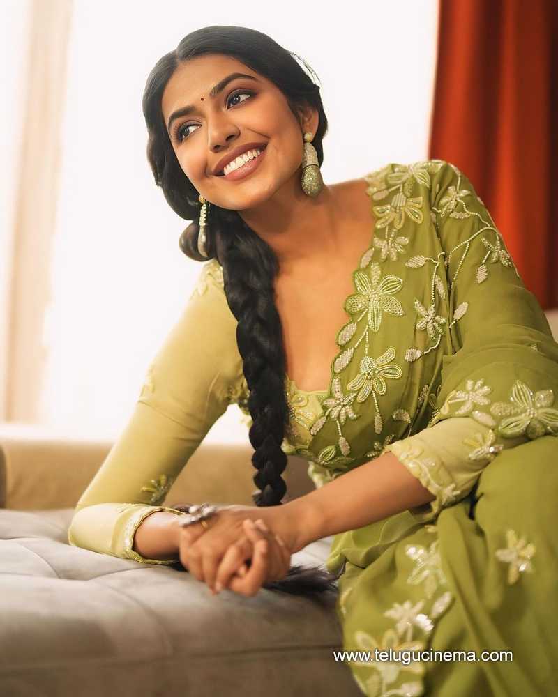 shivanirajashekar stills 12032400000002
