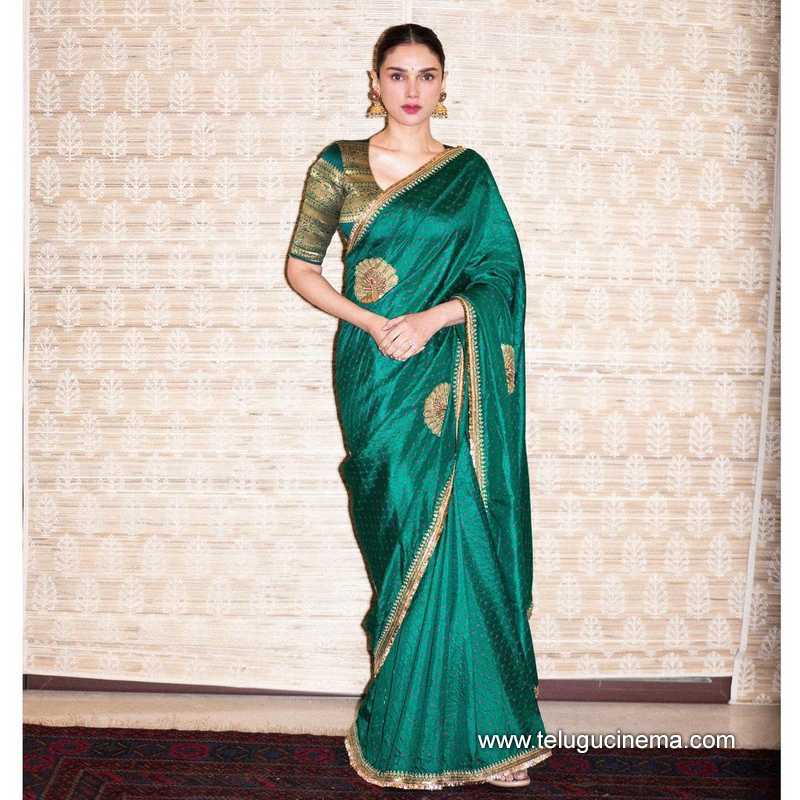 aditi stills 230424 10
