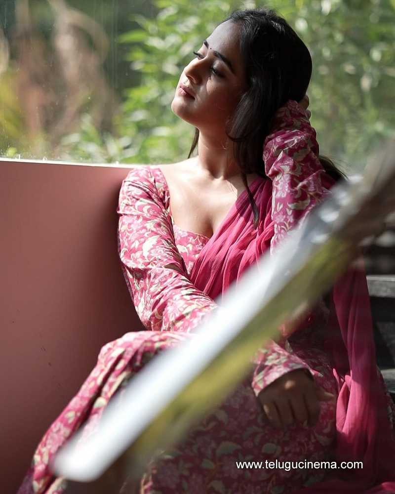 deepti stills 18424 05