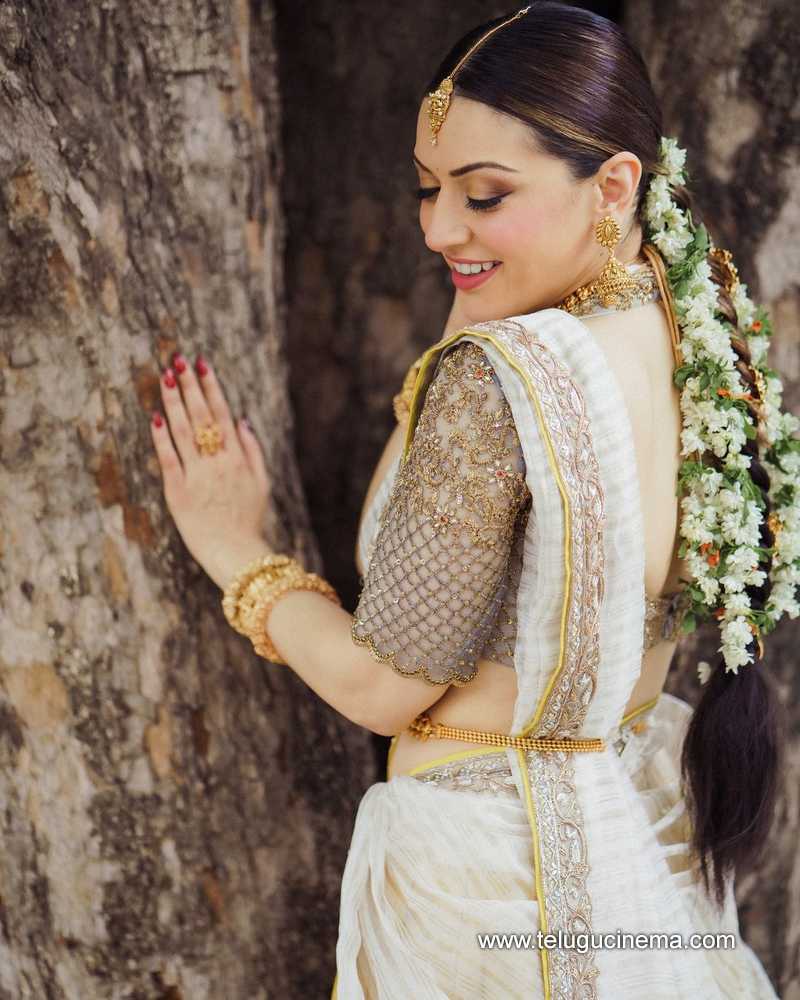 hansika stills 200624 06