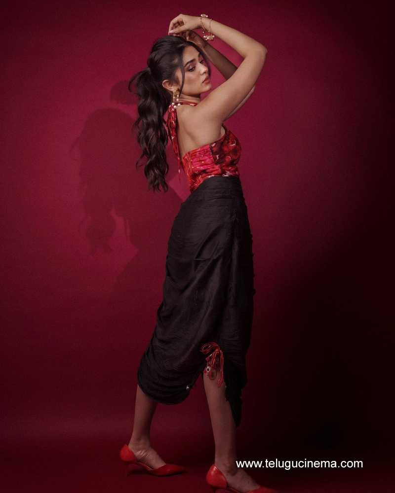 kritishetty stills 310624 03