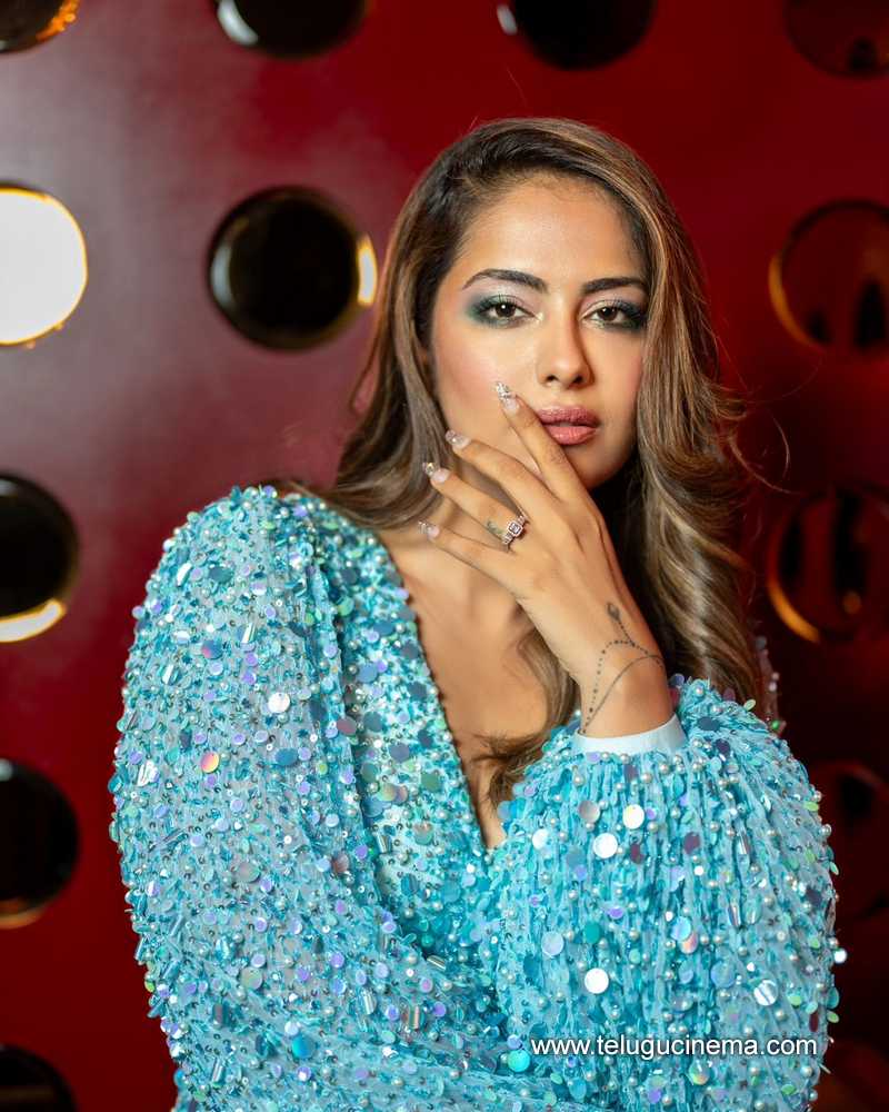 avikagor stills 110724 04
