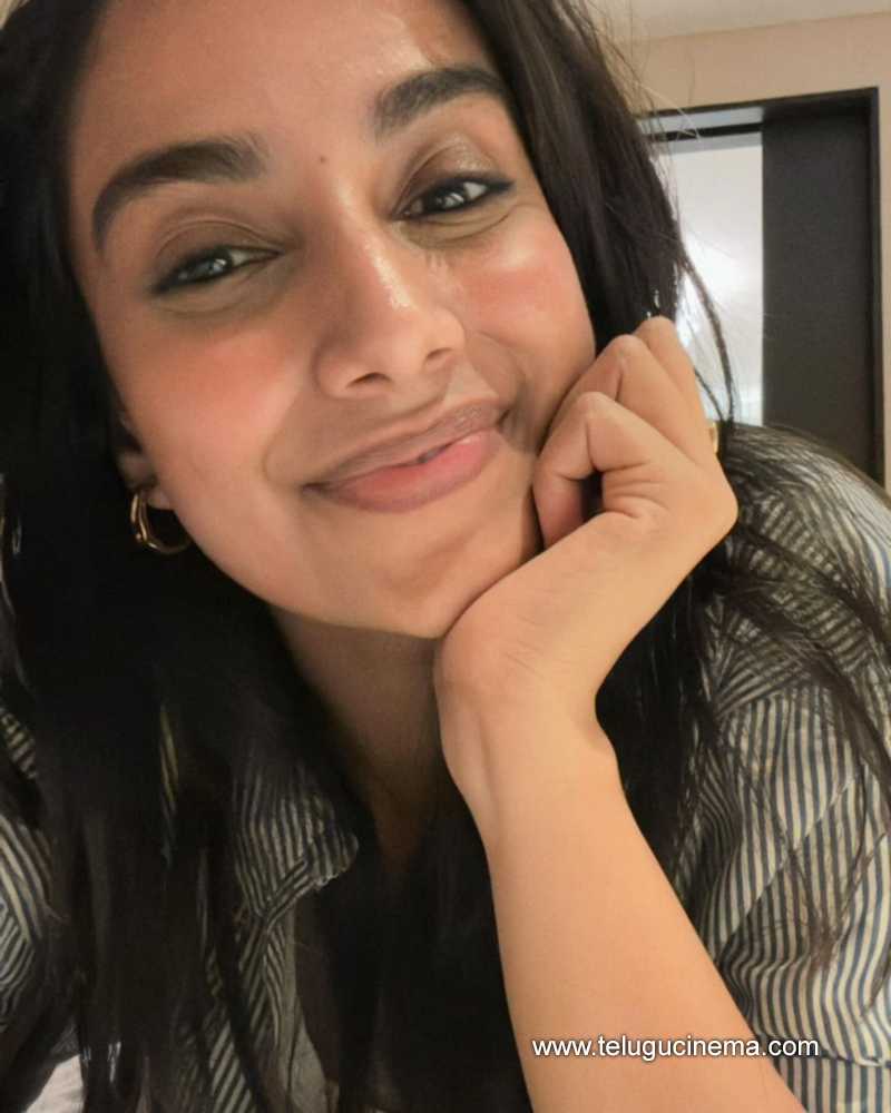 meenaskhii stills 160724 03