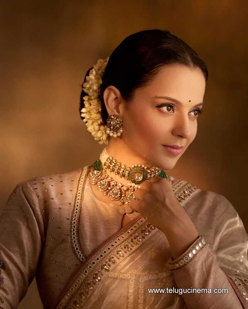 kangana stills 200824 03