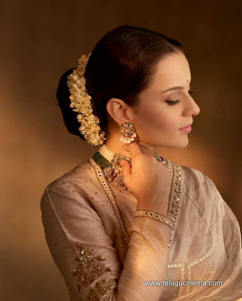 kangana stills 200824 04