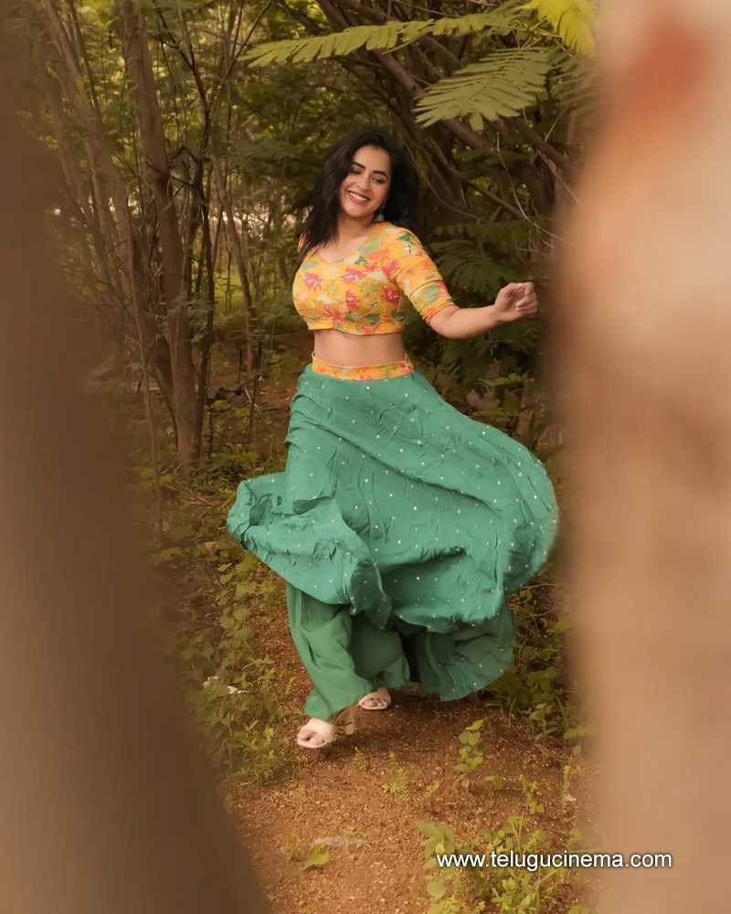 komal stills 310824 11
