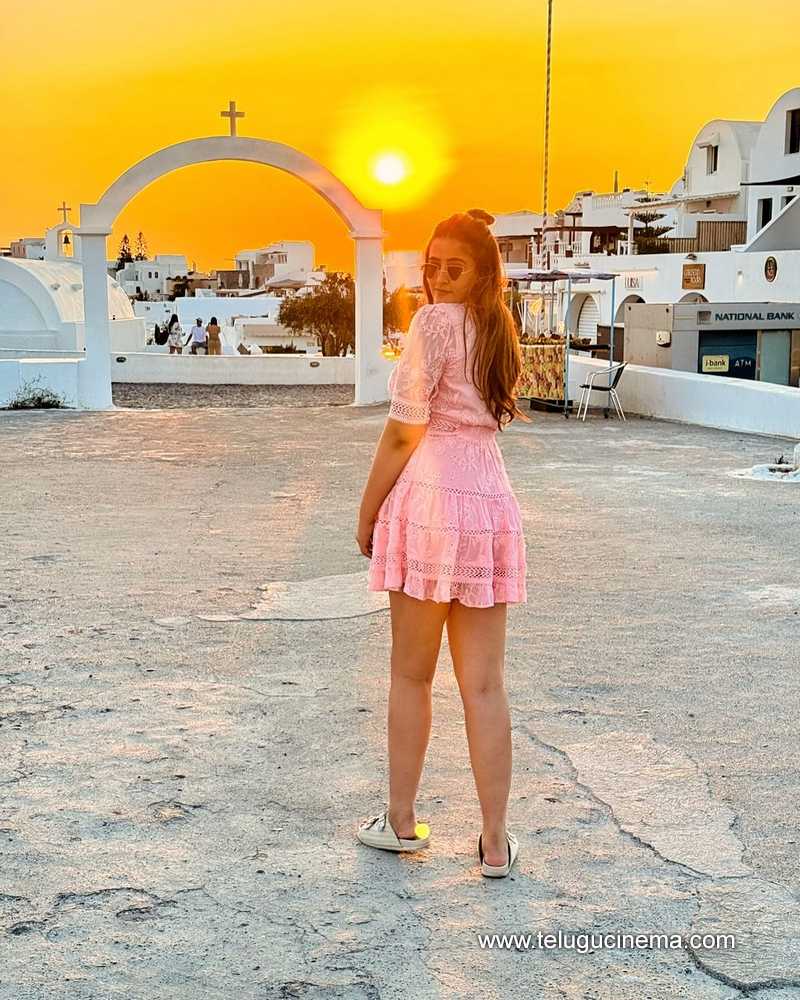 nupur stills 100824 03