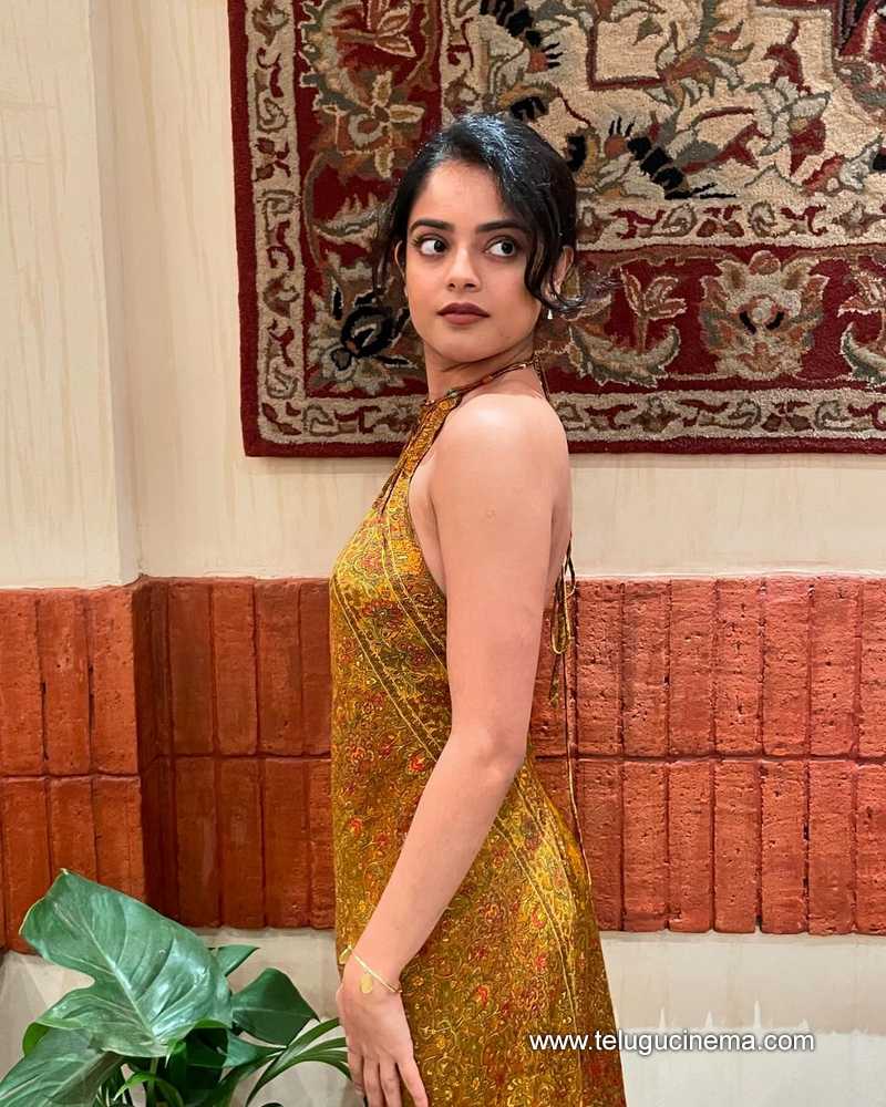 riddhikumari stills 200824 02