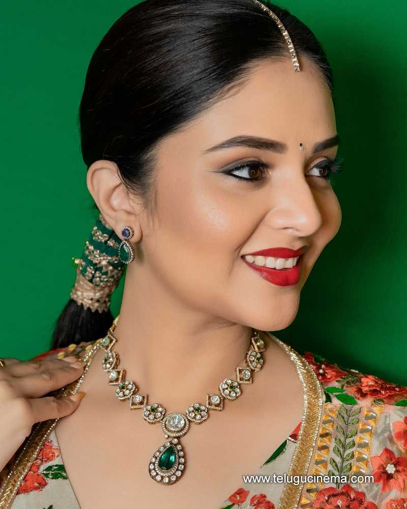 sreemukhhi stills 070824 06