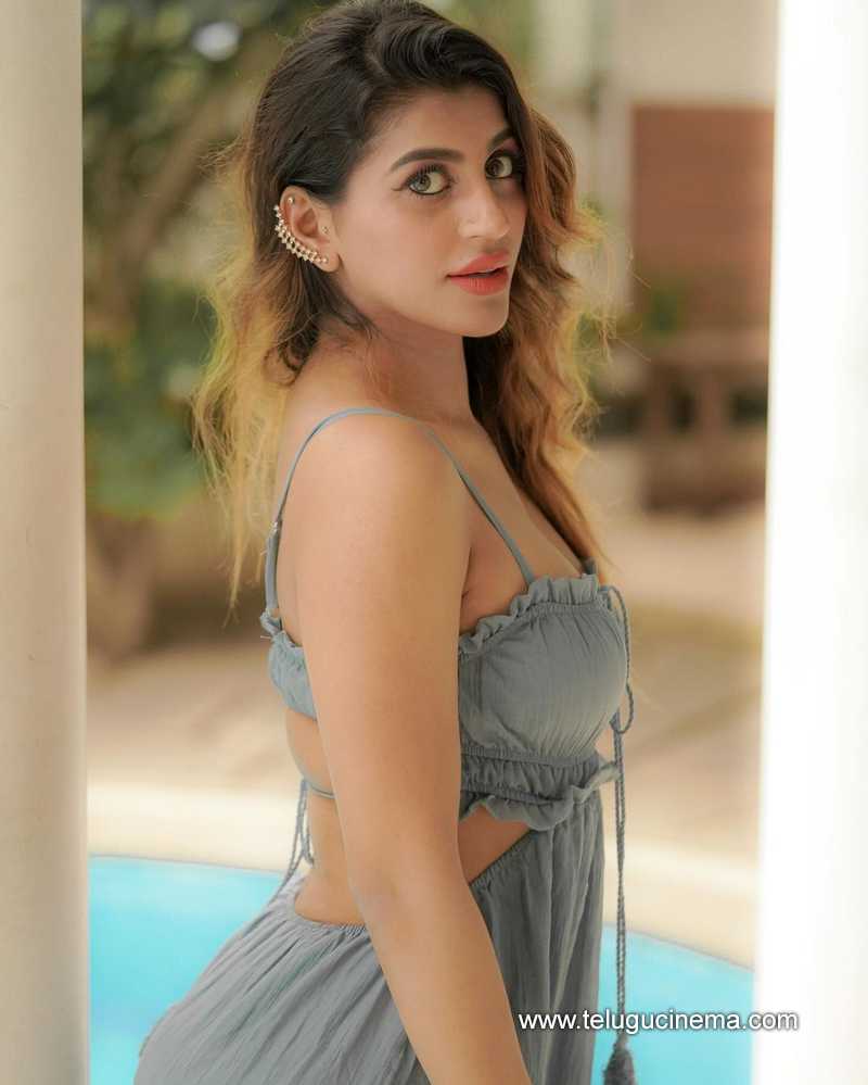 yashika stills 090824 03