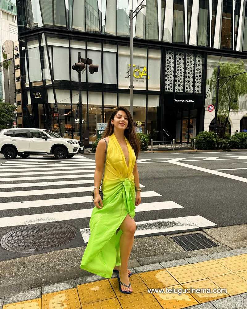 mehreen stills 130924 01