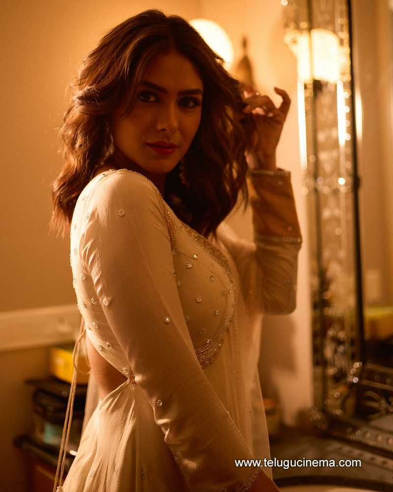 mrunall stills 270924 10