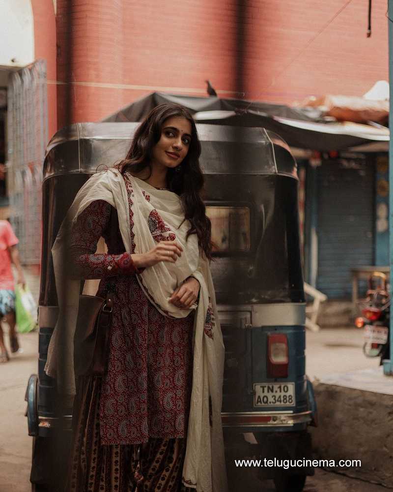 manasachoudary stills 221024 08