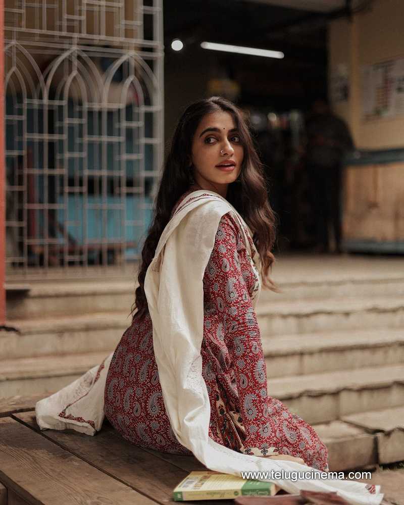 manasachoudary stills 221024 09