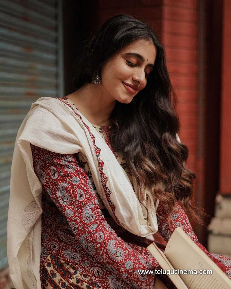 manasachoudary stills 221024 10