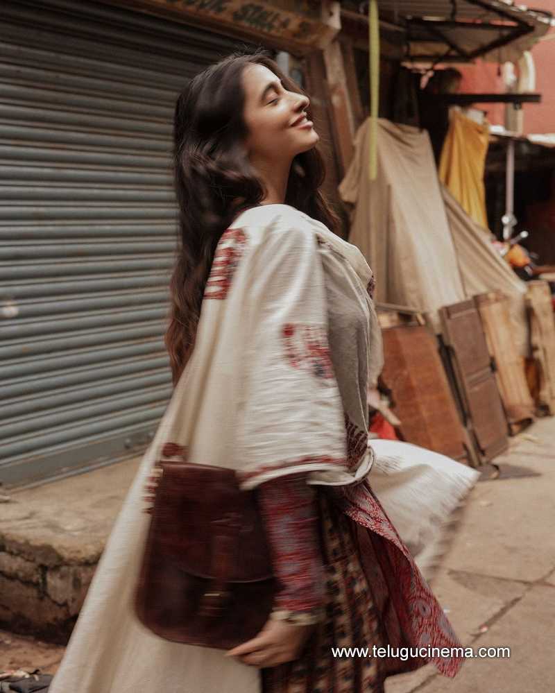 manasachoudary stills 221024 11