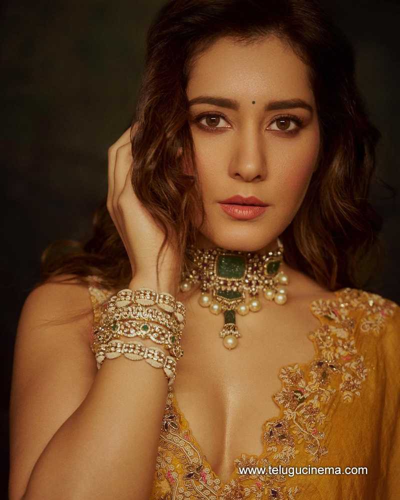 Raashi Khanna's Diwali 2024 advanced wishes