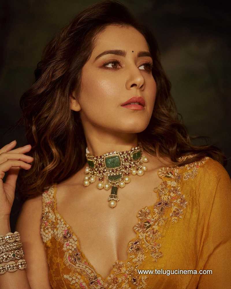 Raashi Khanna's Diwali 2024 advanced wishes