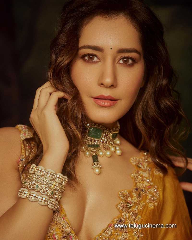 Raashi Khanna's Diwali 2024 advanced wishes